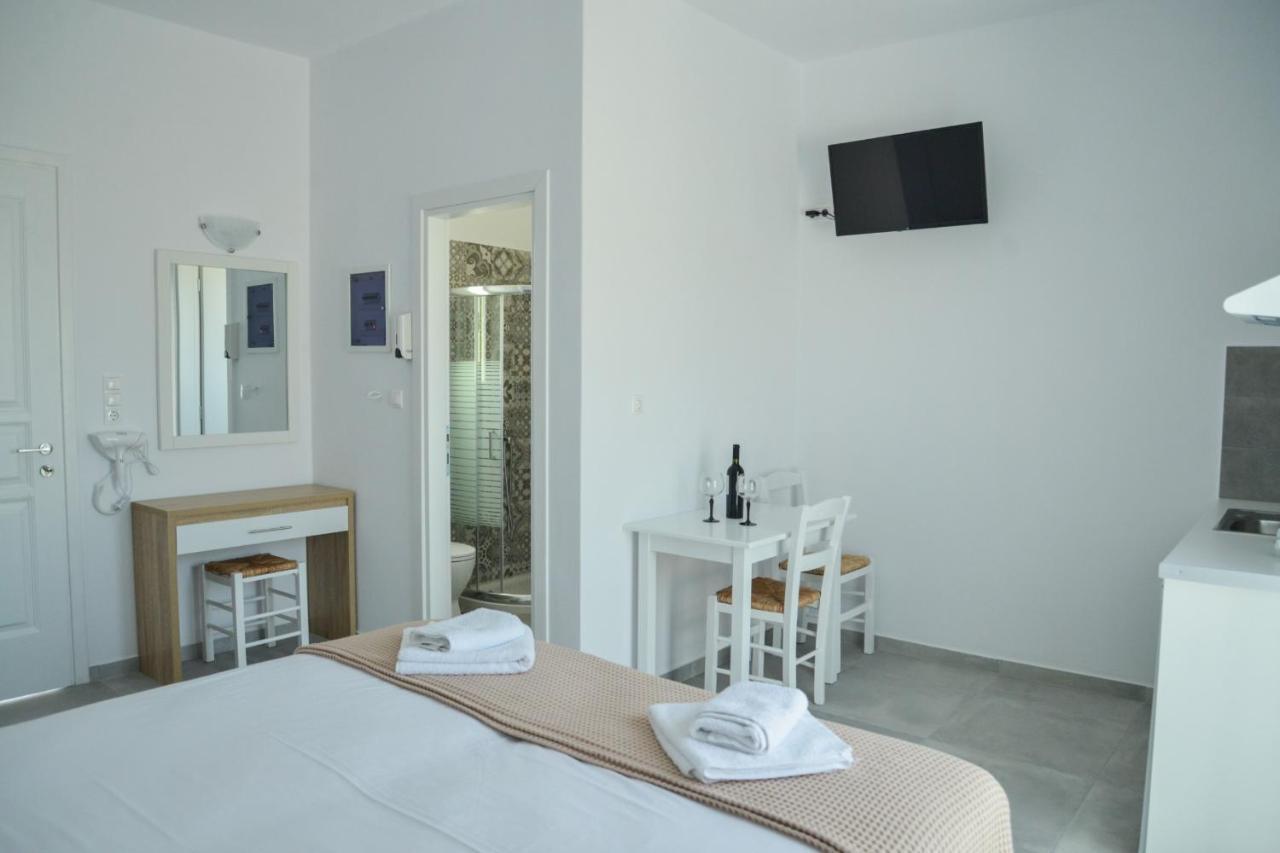 Zeras Apartments 아다마스 외부 사진