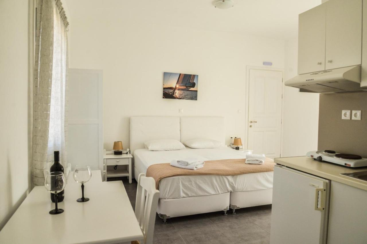 Zeras Apartments 아다마스 외부 사진