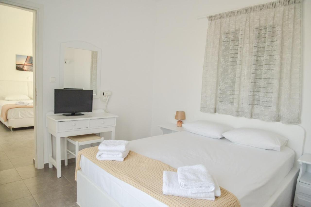 Zeras Apartments 아다마스 외부 사진