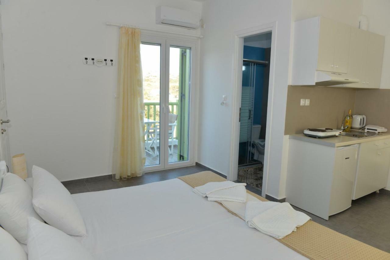 Zeras Apartments 아다마스 외부 사진
